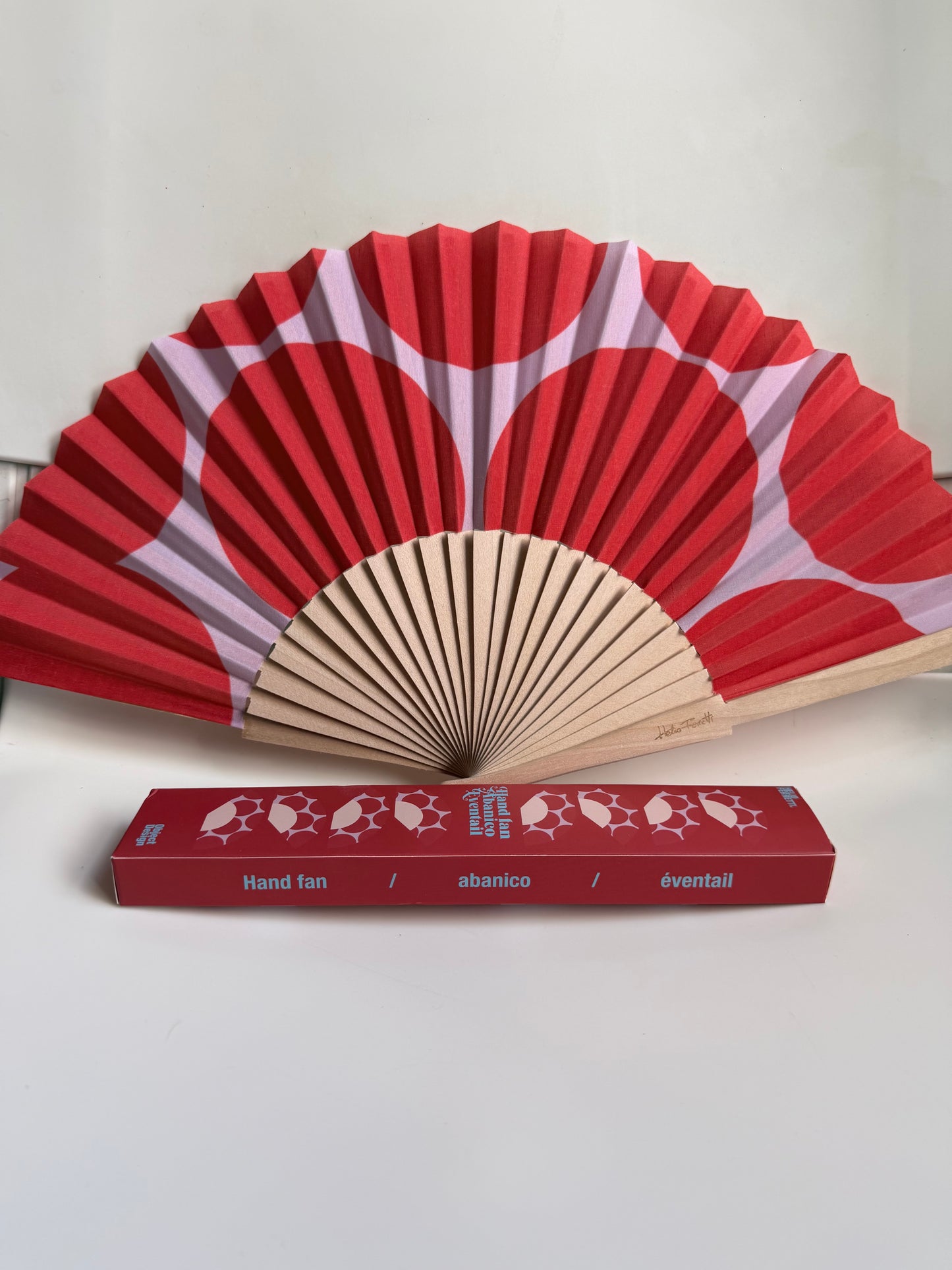 Helio Ferretti Hand Fan - Scarlet