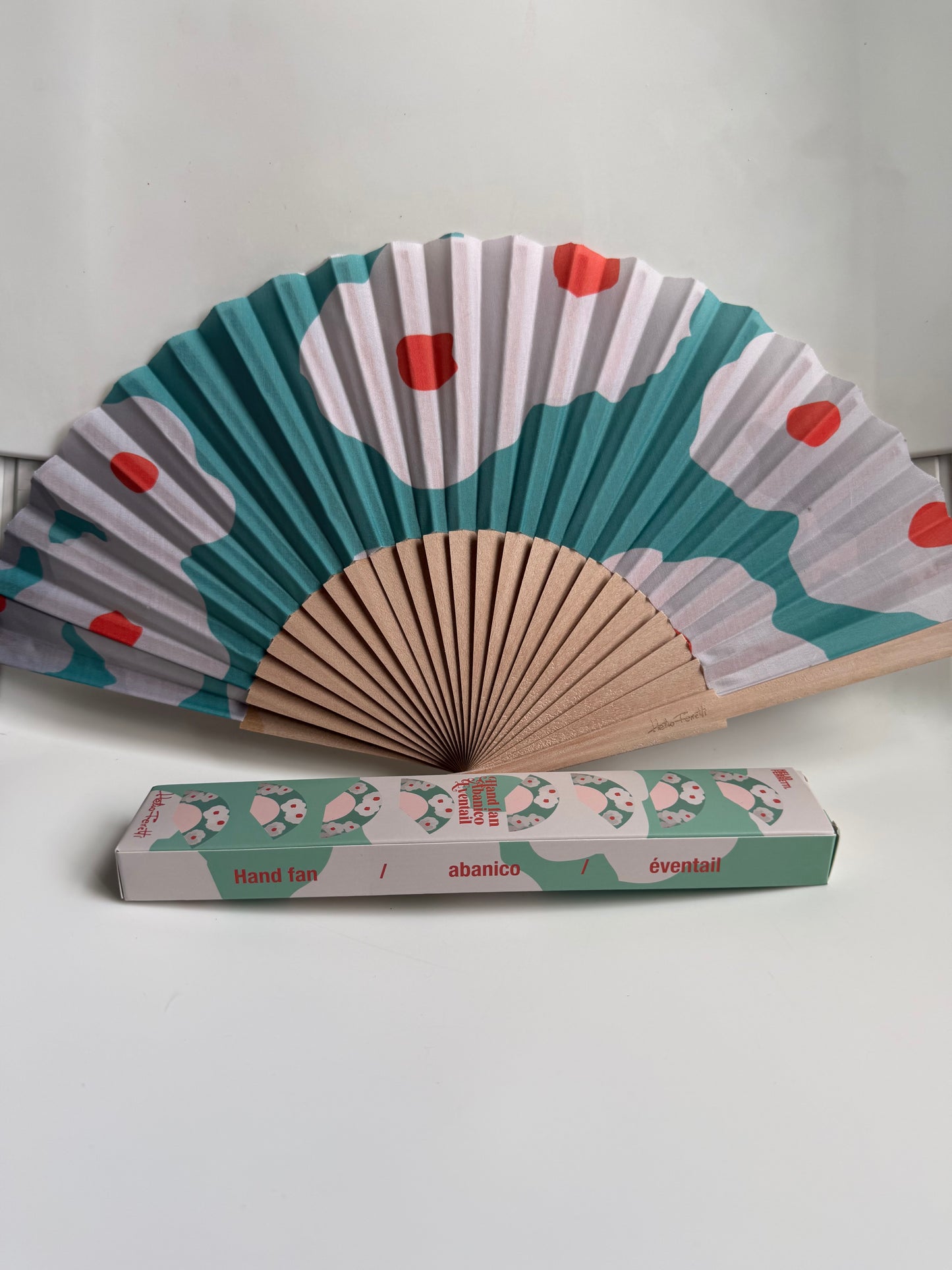 Helio Ferretti Hand Fan - Floral